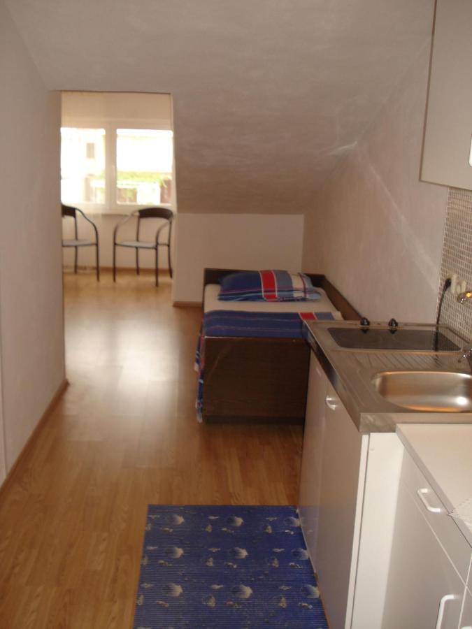 Apartments Villa Angela Krk Town Quarto foto